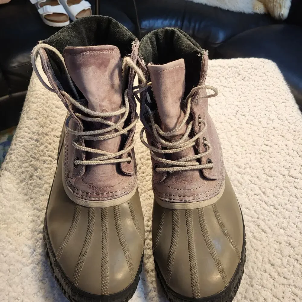 Sorel Cheyanne II waterproof boots grey leather black rubber shell Mens size 8